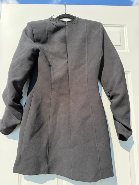 Never worn Zara Black Mini Dress - Picture 4 of 4